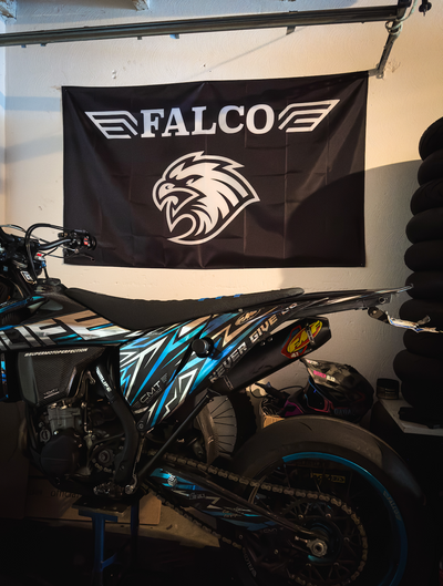 DRAPEAU FALCO - Falco